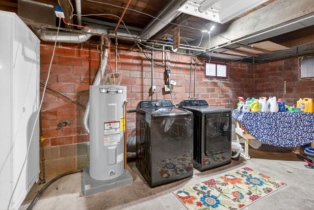 1336 Florence Avenue, Clinton, IA 52732