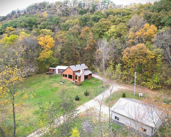 46748 Torgerson Road, Soldiers Grove, WI 54655