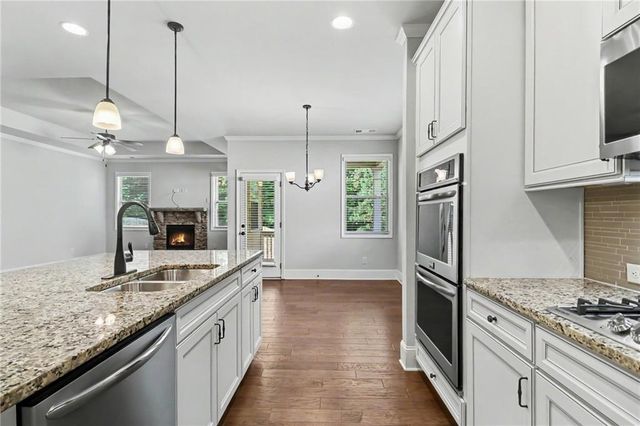 5985 Carruth Lake Drive, Cumming, GA 30028