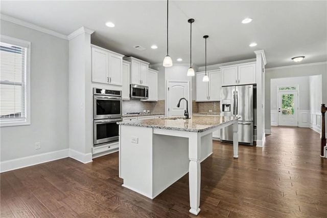 5985 Carruth Lake Drive, Cumming, GA 30028