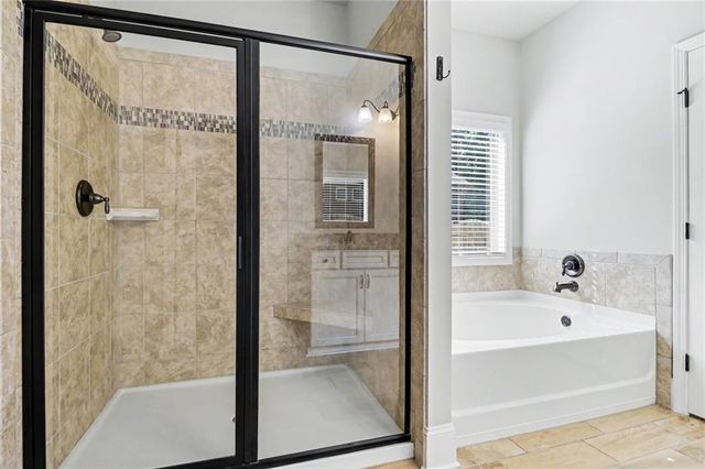 5985 Carruth Lake Drive, Cumming, GA 30028