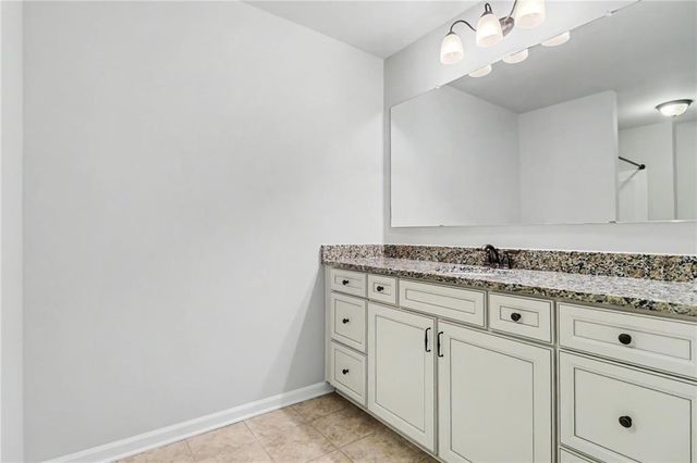 5985 Carruth Lake Drive, Cumming, GA 30028