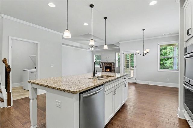 5985 Carruth Lake Drive, Cumming, GA 30028