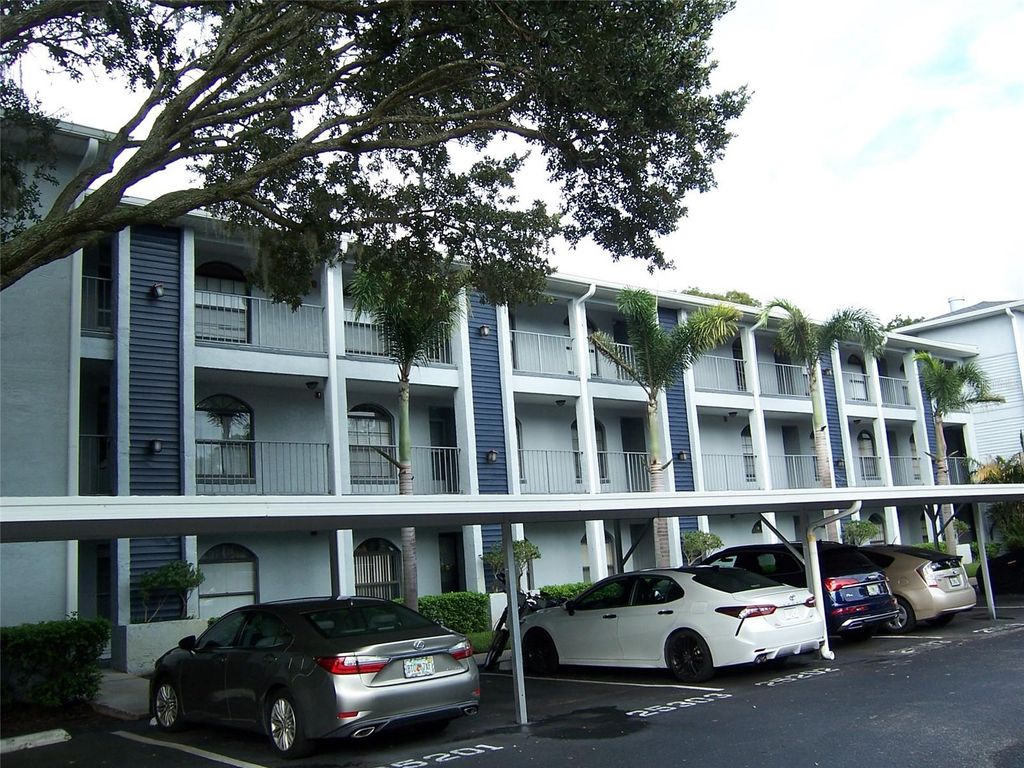 25204 NORTHLAKE DRIVE 25204, Sanford, FL 32773