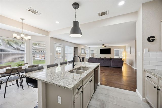 15400 Ozone PL, Austin, TX 78728