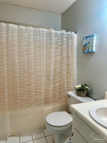 10714 Silver Creek Dr, Pensacola, FL 32506