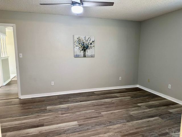 10714 Silver Creek Dr, Pensacola, FL 32506