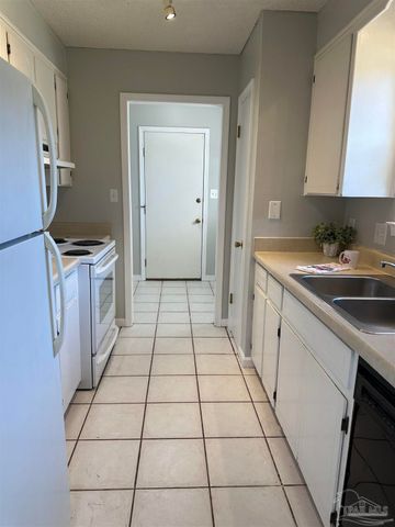 10714 Silver Creek Dr, Pensacola, FL 32506