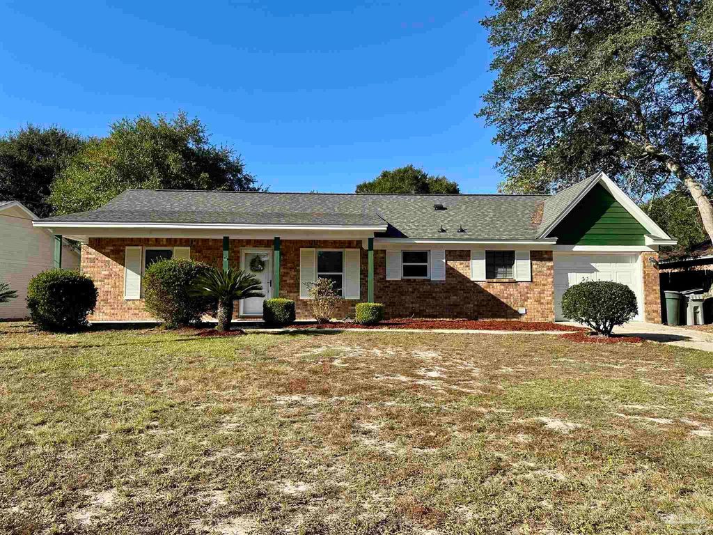 10714 Silver Creek Dr, Pensacola, FL 32506