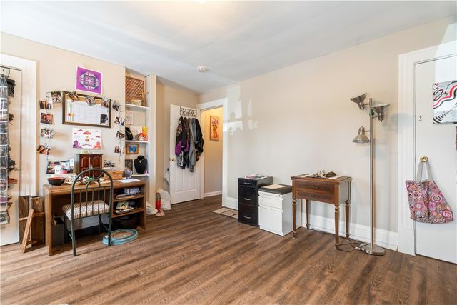 61 Sycamore St, Etna, PA 15223