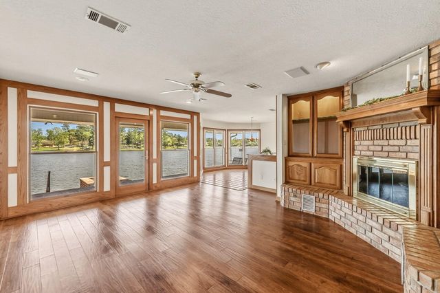 2008 Wickersham Drive, Huntsville, TX 77340