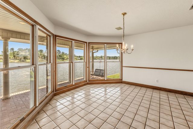 2008 Wickersham Drive, Huntsville, TX 77340