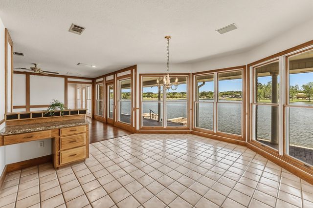 2008 Wickersham Drive, Huntsville, TX 77340