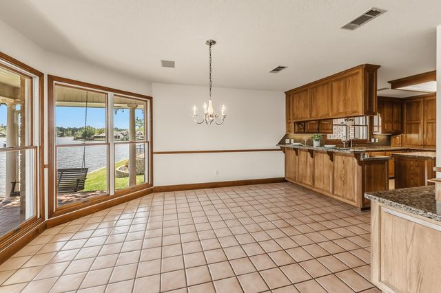 2008 Wickersham Drive, Huntsville, TX 77340