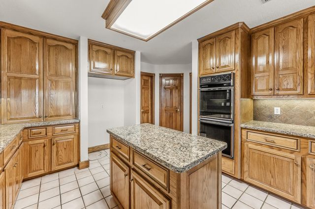 2008 Wickersham Drive, Huntsville, TX 77340