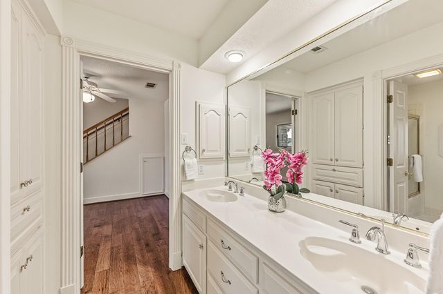 2008 Wickersham Drive, Huntsville, TX 77340