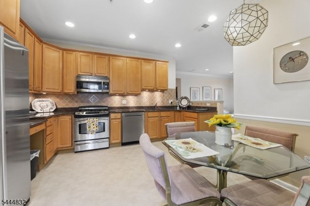 7118 Warrens Way 118, Wanaque Boro, NJ 07465