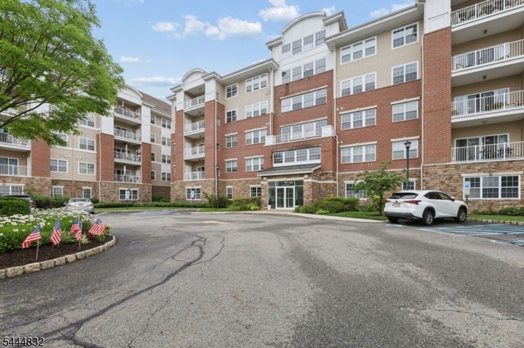7118 Warrens Way 118, Wanaque Boro, NJ 07465