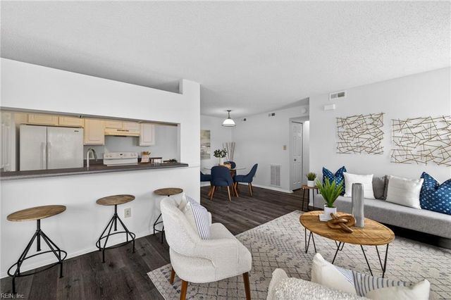 443 Shelter DR, Virginia Beach, VA 23462