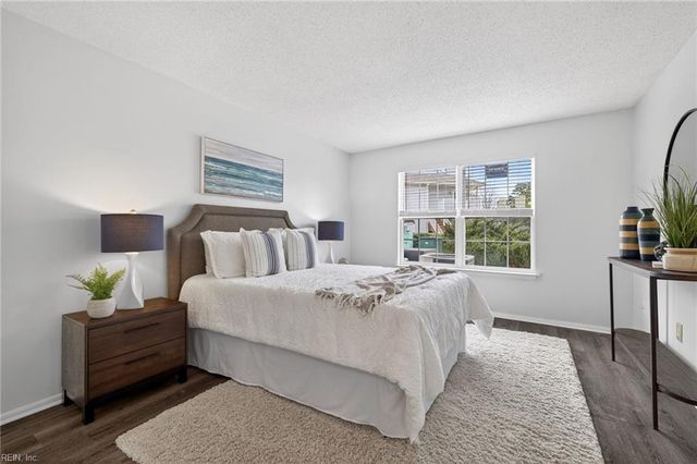 443 Shelter DR, Virginia Beach, VA 23462