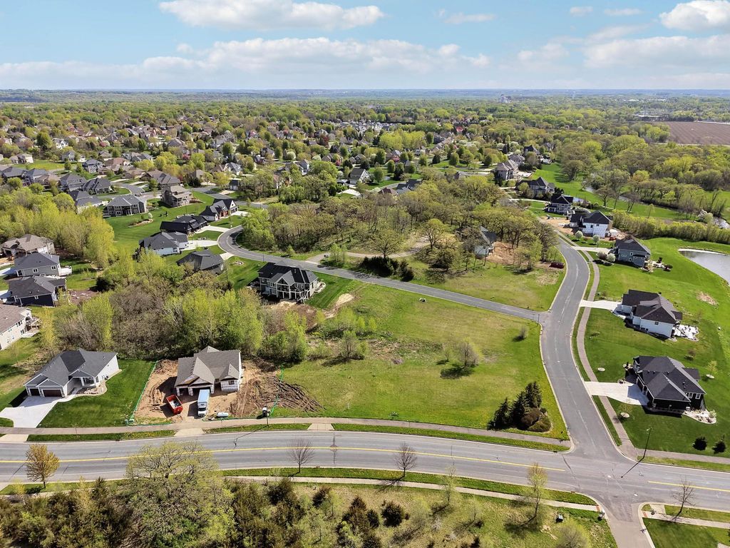 2745 General Sieben Drive, Hastings, MN 55033 — exterior