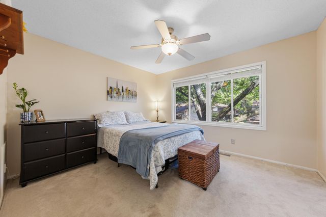 286 W Eagle Lake Drive, Maple Grove, MN 55369