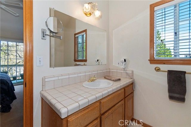 28223 North Bay, Lake Arrowhead, CA 92352