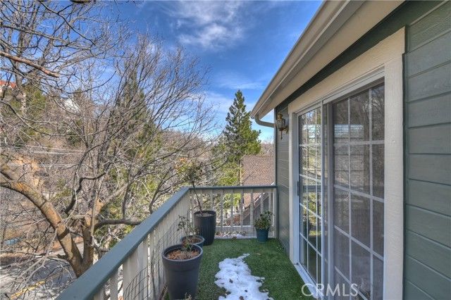 28223 North Bay, Lake Arrowhead, CA 92352