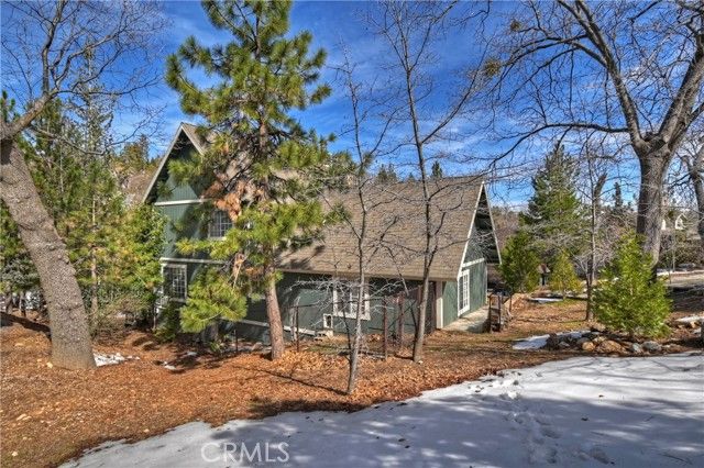 28223 North Bay, Lake Arrowhead, CA 92352