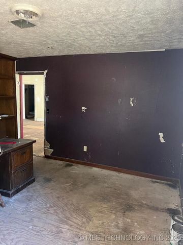 310 N Rowe, Pryor, OK 74361