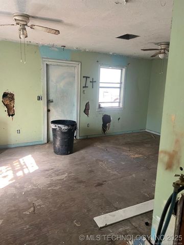 310 N Rowe, Pryor, OK 74361