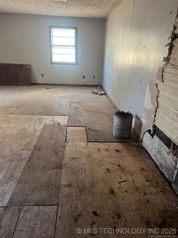 310 N Rowe, Pryor, OK 74361