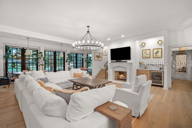 10 E Cottage Cir, Bluffton, SC 29910