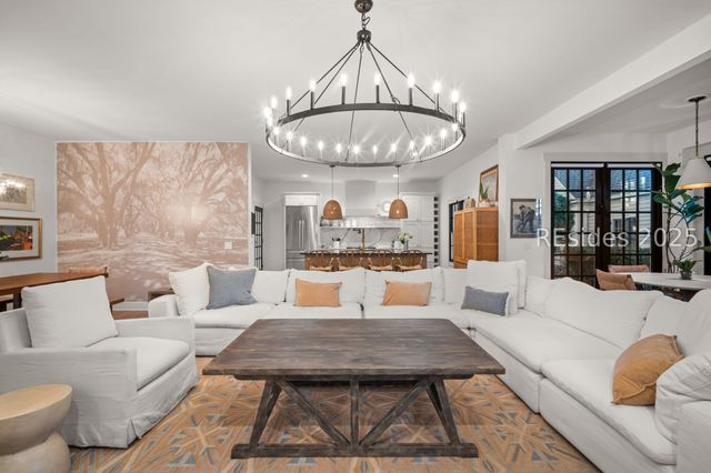 10 E Cottage Cir, Bluffton, SC 29910