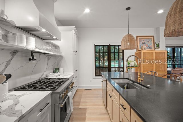 10 E Cottage Cir, Bluffton, SC 29910