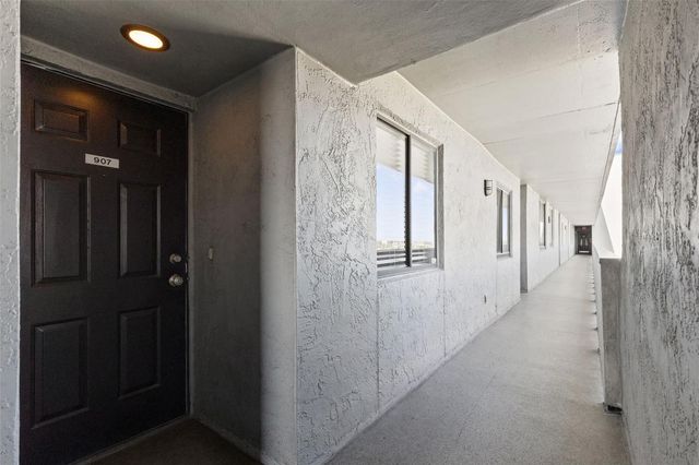 201 W LAUREL STREET 907, Tampa, FL 33602