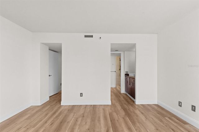 201 W LAUREL STREET 907, Tampa, FL 33602