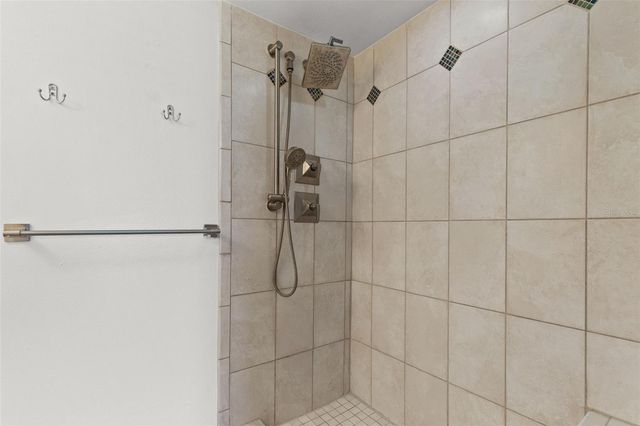 201 W LAUREL STREET 907, Tampa, FL 33602