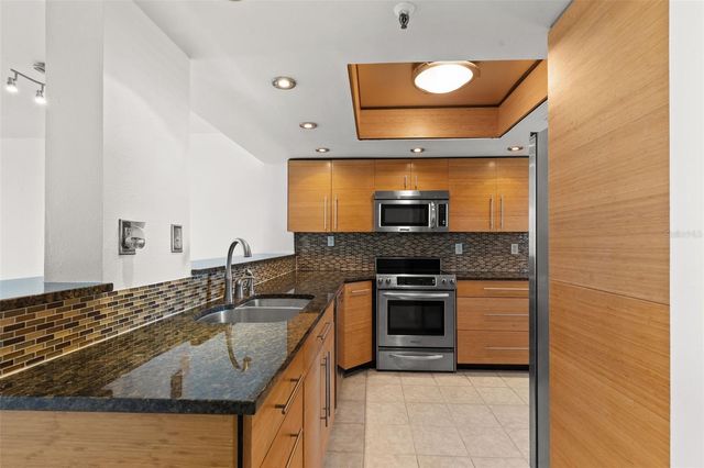 201 W LAUREL STREET 907, Tampa, FL 33602