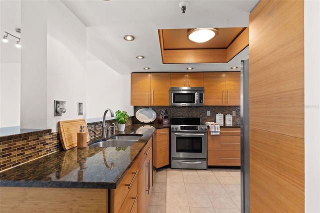 201 W LAUREL STREET 907, Tampa, FL 33602