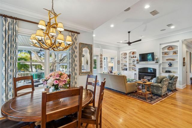 4909 W SPRING LAKE DRIVE, Tampa, FL 33629