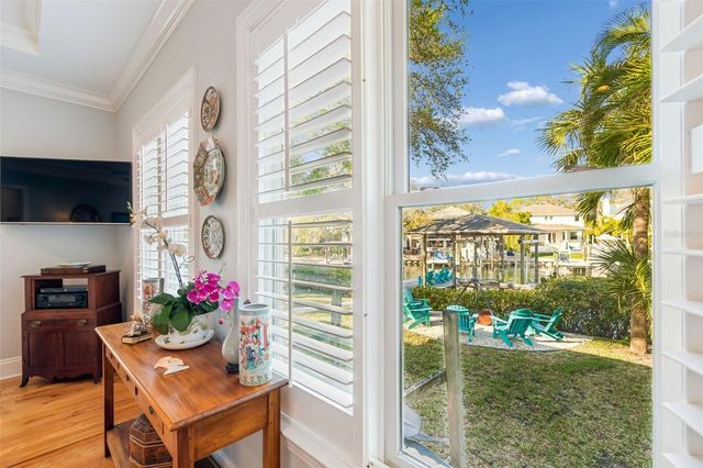 4909 W SPRING LAKE DRIVE, Tampa, FL 33629