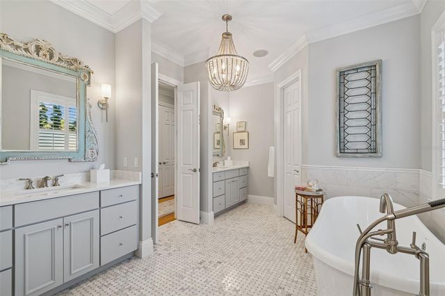 4909 W SPRING LAKE DRIVE, Tampa, FL 33629