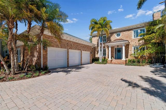 4909 W SPRING LAKE DRIVE, Tampa, FL 33629