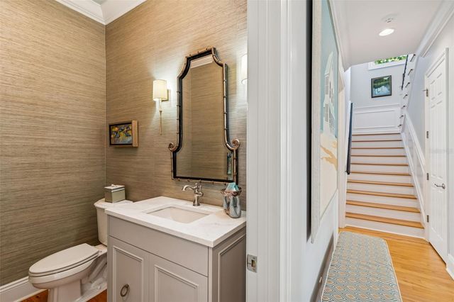 4909 W SPRING LAKE DRIVE, Tampa, FL 33629