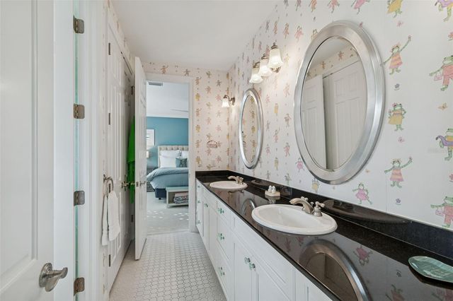 4909 W SPRING LAKE DRIVE, Tampa, FL 33629