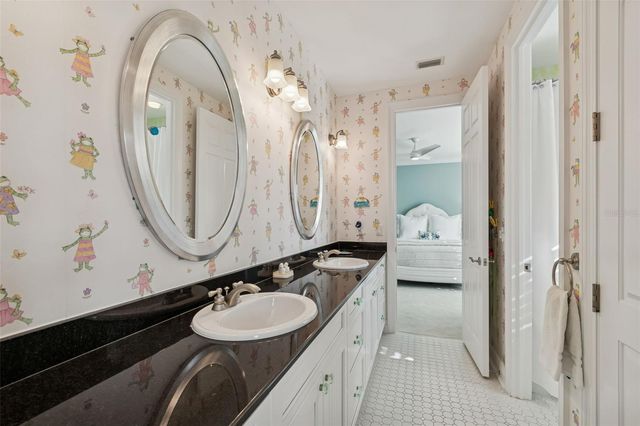 4909 W SPRING LAKE DRIVE, Tampa, FL 33629