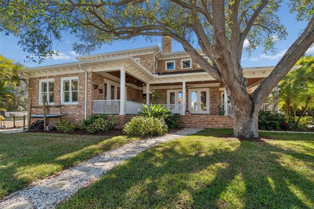 4909 W SPRING LAKE DRIVE, Tampa, FL 33629