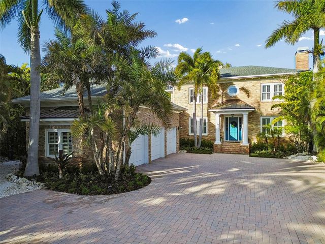 4909 W SPRING LAKE DRIVE, Tampa, FL 33629