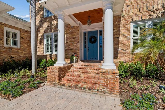 4909 W SPRING LAKE DRIVE, Tampa, FL 33629